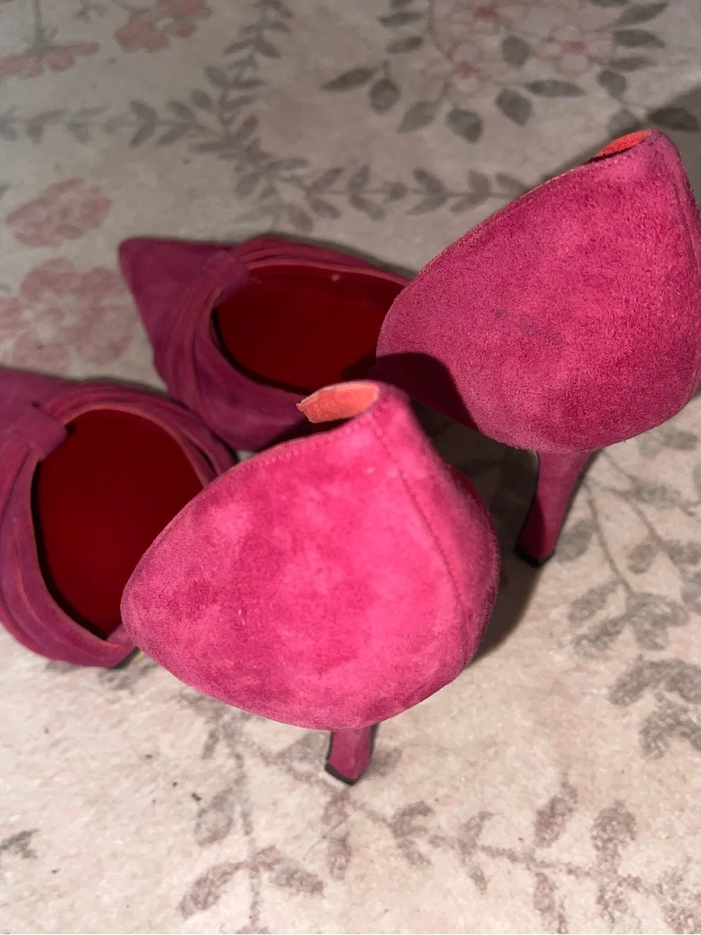 Manolo Blahnik Tayler Suede D'Orsay Pumps Berry Fuchsia Pink 38.5 / US W 8.5